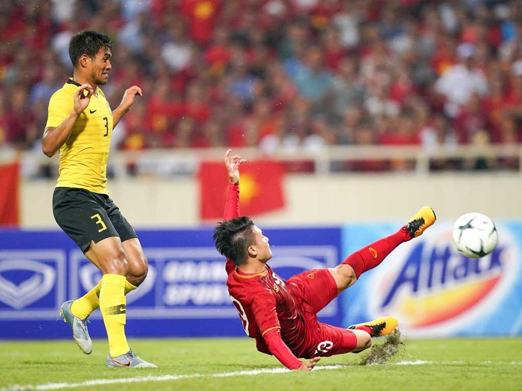 Soi kèo chấp 2 1/2 trái trận đấu Việt Nam vs Malaysia 